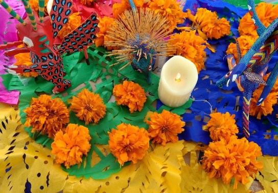 ne of the many beautiful altar offerings that we saw EVERYWHERE around town in Mexico City for Day of the Dead celebrations